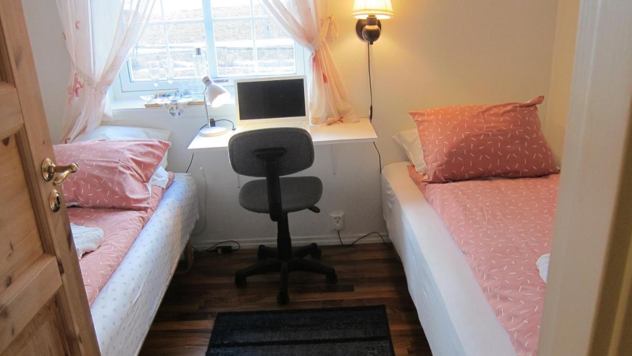 Heloise'S Accommodation Fredvang Екстериор снимка